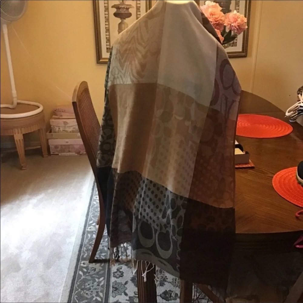 Pashmina scarf NWT has tassels ready with Fall colors. 70”x54” warm & co…